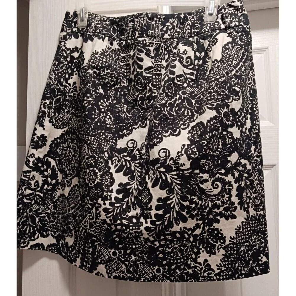 Talbots Petite Pencil Skirt‎ Black White Floral Stretch Career Size 8